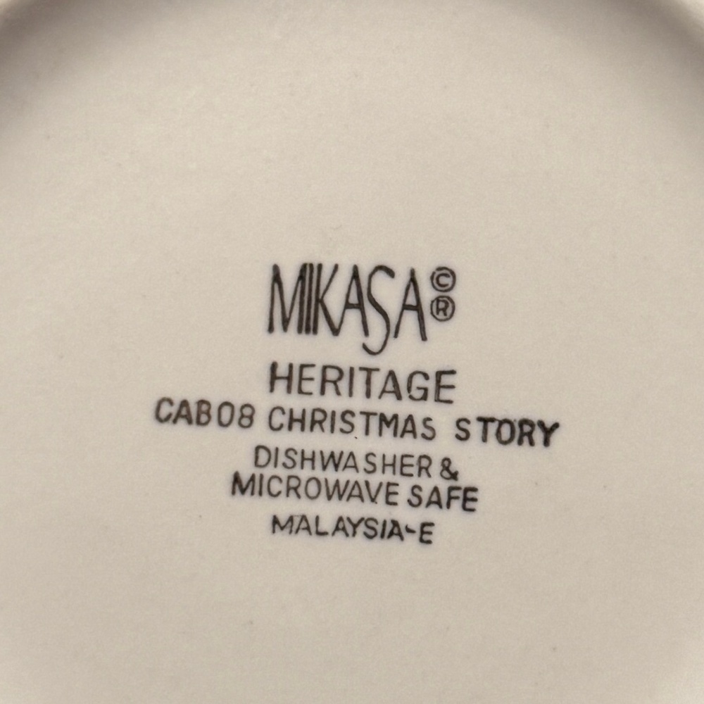 Mikasa Christmas Sugar Bowl and Creamer EUC - Picture 9 of 10